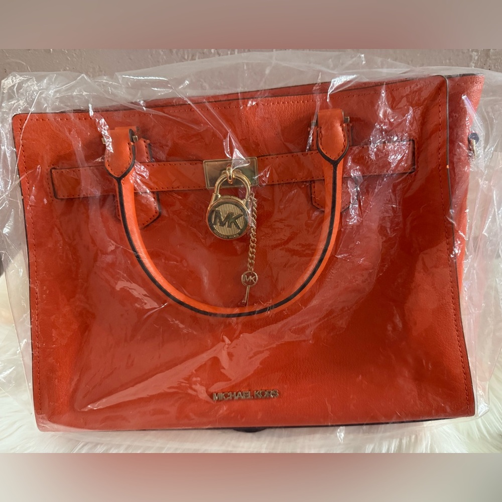 Michael Kors Hamilton Poppy Gently Used